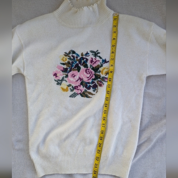 Vintage Woodstock by Bernard Lambswool Angora White Sweater Size 36 / Medium - Picture 5 of 7